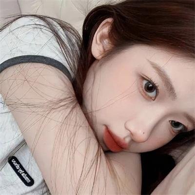 采蘑菇的夫妻